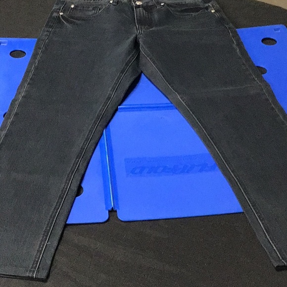 JEANS SIZE 32 - Picture 7 of 7